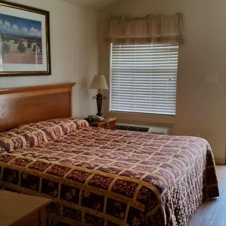Garden Inn & Suites Hebbronville Bagian luar foto