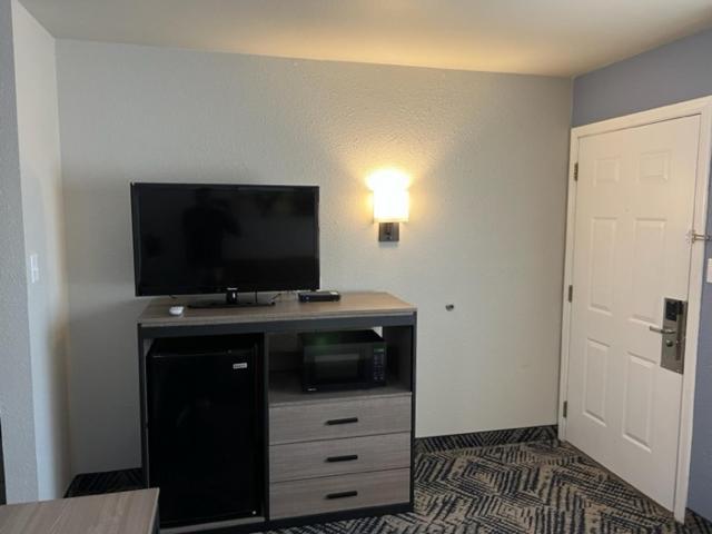 Garden Inn & Suites Hebbronville Bagian luar foto