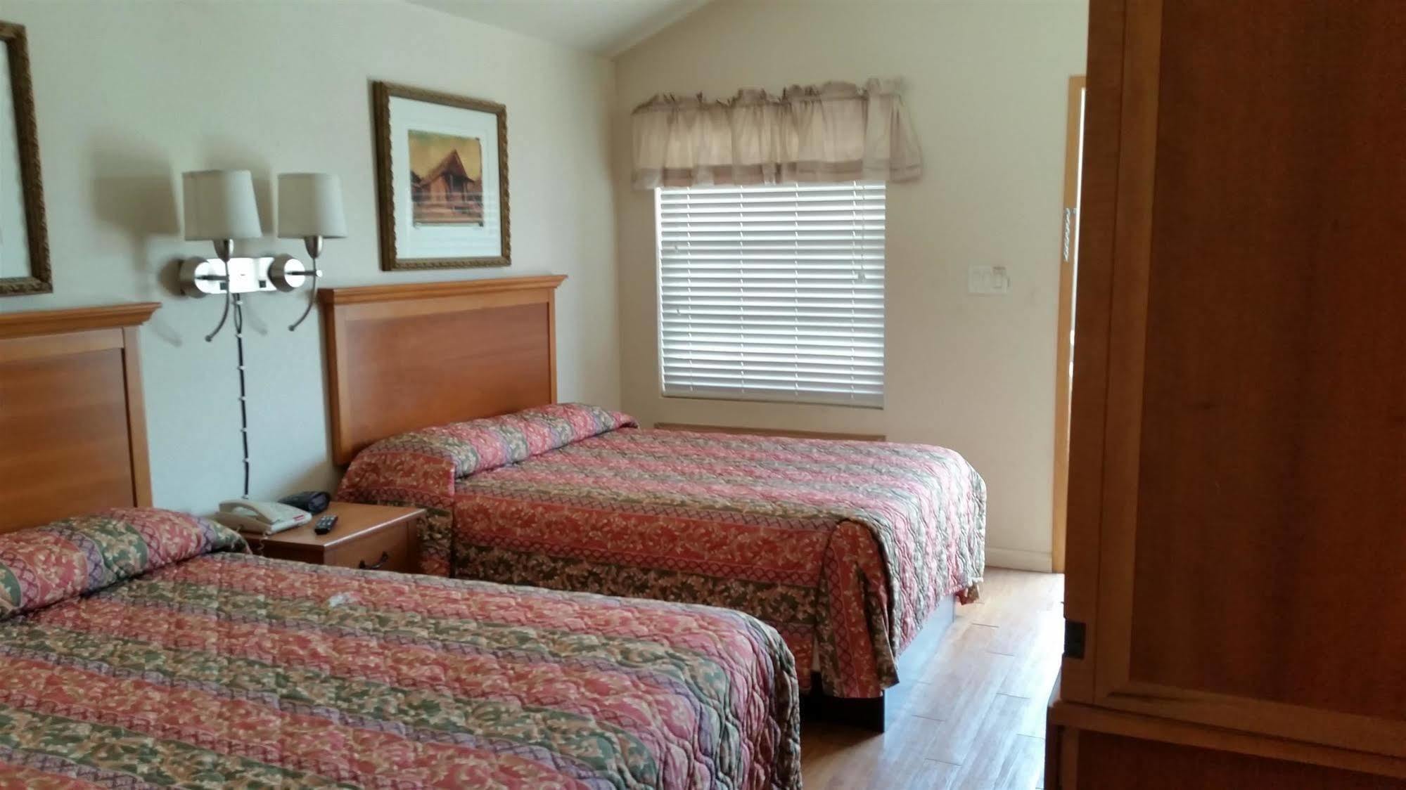 Garden Inn & Suites Hebbronville Bagian luar foto